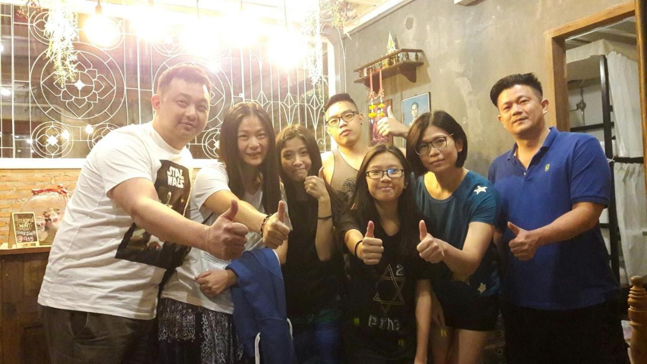 Nivas Siam Hostel Bangkok Exterior foto